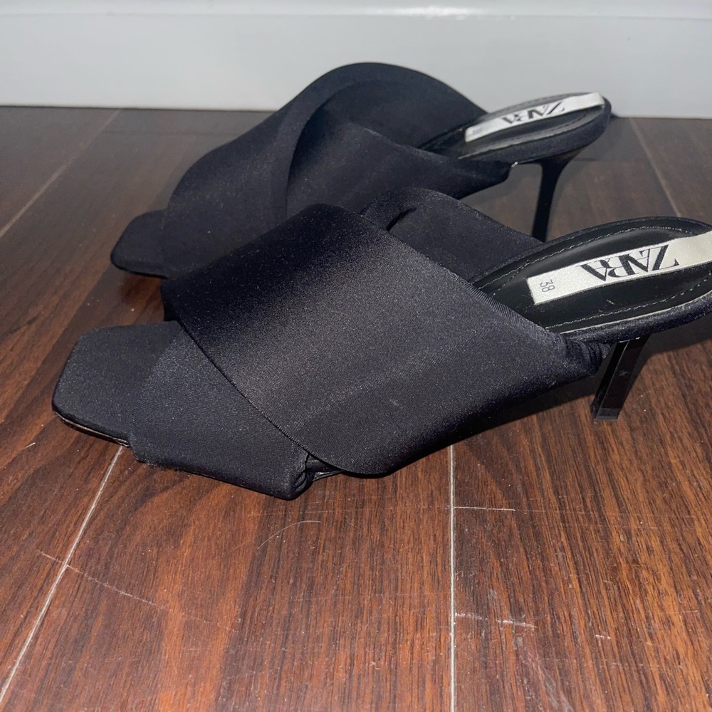 Brand new Zara heels size 38 - Picture 2 of 5